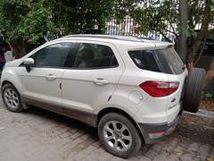 
      
      Delhi: Thief steals car with children, demands Rs 50 lakh ransom
      
      