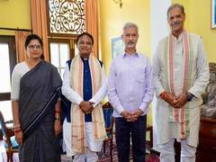 
      
      Odisha CM, Deputy CMs meet EAM Jaishankar
      
      