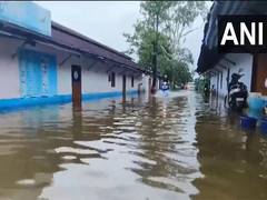 
      
      Assam: Severe waterlogging after rain disrupts life in Dibrugarh
      
      