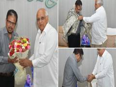 
      
      CM extends wishes to Chief Principal Secretary on his retirement 
      
      