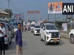 
      
      Srinagar: Another batch of pilgrims leave for Amarnath Yatra
      
      