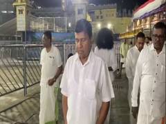 
      
      Sri Lankan Justice Minister offers prayers at Tirupati yemple
      
      