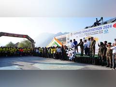 
      
      Ladakh: Indian Army commemorates Kargil Vijay Diwas with Marathon
      
      