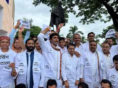 
      
      MP: Congress stage protest over nursing scam on assembly premises
      
      