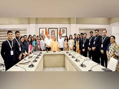 
      
      UP: 16 trainee IAS officers meet CM Yogi Adityanath
      
      