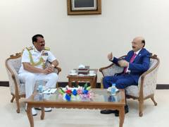 
      
      India, Bangladesh discuss enhancing ties
      
      