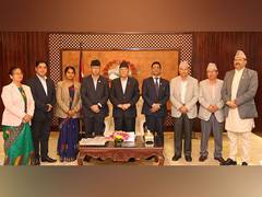 
      
      Govt collapses in Nepal, coalition ministers resign en-masse
      
      