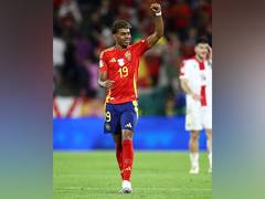
      
      German midfielder Toni Kroos hails Yamal ahead of facing Spain
      
      