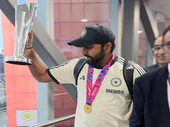 
      
      T20 WC winning Team India receives warm welcome at Delhi airport
      
      