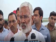 
      
      UP Minister Swatantra Dev Singh reviews flood preparedness in Bad
      
      
