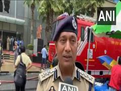 
      
      Fire at Noida shopping mall doused off, none hurt
      
      
