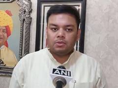
      
      Govt announced compensation of Rs 2 lac each for bereaved familie
      
      
