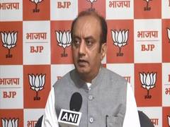 
      
      Sudhanshu Trivedi attacks Rahul on Harthras stampede
      
      