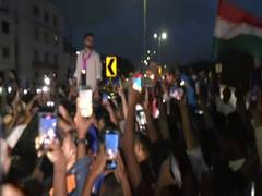 
      
      India pacer Mohammed Siraj receives heartwarming welcome 
      
      