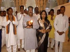 
      
      Dharmendra Pradhan pays obeisance at Jagannath Temple in Angul
      
      