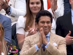
      
      Wimbledon Centre Court erupts in applause to greet Tendulkar
      
      