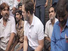 
      
      Rahul Gandhi meets labourers, street vendors in Delhi
      
      