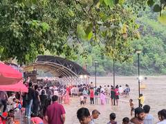 
      
      Rishikesh: Water level in Ganga rises amid heavy rainfall
      
      