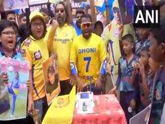 
      
      Fans celebrate MS Dhoni's birthday by cutting cake in Ranchi
      
      