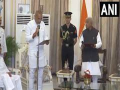 
      
      MP cabinet expands, Ramniwas Rawat takes oath as Cabinet Minister
      
      