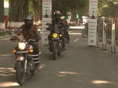 
      
      Army D5 motorcycle expedition flagged off in Srinagar 
      
      