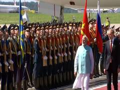 
      
      PM Modi accorded Guard of Honour in Moscow
      
      