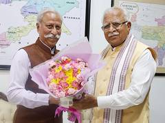
      
      Union Minister Khattar holds meet with Arunachal Pradesh Governor
      
      