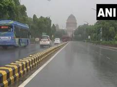 
      
      Heavy rains lash Delhi-NCR; brings respite to people 
      
      