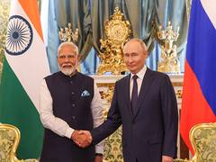 
      
      PM Modi, Putin discuss ways to diversify India-Russia cooperation
      
      