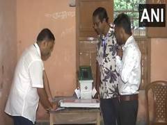 
      
      West Bengal: Mock polls underway for Assembly by elections
      
      