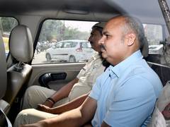 
      
      Maliwal assault: Delhi HC reserves order on Bibhav Kumar bail
      
      