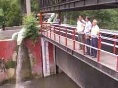 
      
      Sub-branch of Munak Canal breaks, flooding areas of North Delhi 
      
      