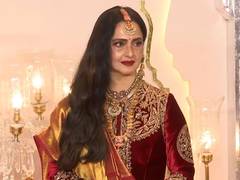 
      
      Anant, Radhika wedding: Rekha shines in her traditional look 
      
      