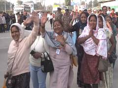 
      
      J-K: Fresh batch of pilgrims leaves for Amarnath shrine 
      
      