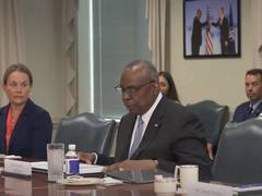 
      
      US, Russia defence chiefs hold telephone call
      
      
