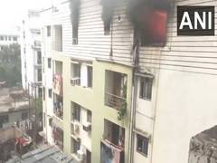 
      
      Patna: Fire breaks out in apartment at Boring Road
      
      