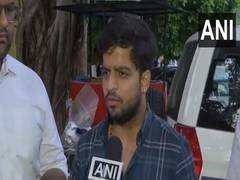 
      
      DUSU President Tushar Dedha files complaint of vandalism by NSUI
      
      