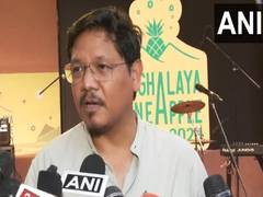 
      
      Meghalaya CM Sangma visits state's Pineapple festival
      
      