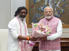 
      
      Jharkhand CM Soren calls on PM Modi in Delhi
      
      