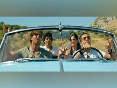
      
      'Zindagi Na Milegi Dobara' turns 13
      
      