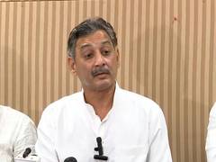 
      
      Sambhajiraje thanks Shinde for removing encroachment in Vishalgad
      
      