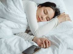 
      
      New sleep study tries to understand cognitive decline in women
      
      
