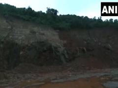 
      
      4 killed, 3 missing in landslide in Karnataka's Uttar Kannada
      
      