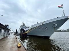 
      
      Indian Naval Ship Tabar arrives in Germany, to participate in mar
      
      