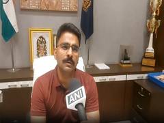 
      
      Ujjain: BJP youth leader Prakash Yadav shot on right side of ches
      
      
