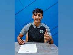 
      
      Hitesh Sharma joins Mumbai City on loan from Odisha FC
      
      