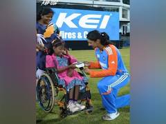 
      
      Smriti Mandhana meets specially-abled fan after win over Pakistan
      
      