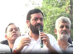 
      
      Kurukshetra: Haryana CM takes part in Raahgiri programme
      
      