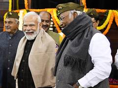 
      
      PM Modi wishes Mallikarjun Kharge on his birthday
      
      