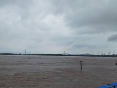 
      
      Telangana: Water level in Godavari River reaches 48 feet 
      
      